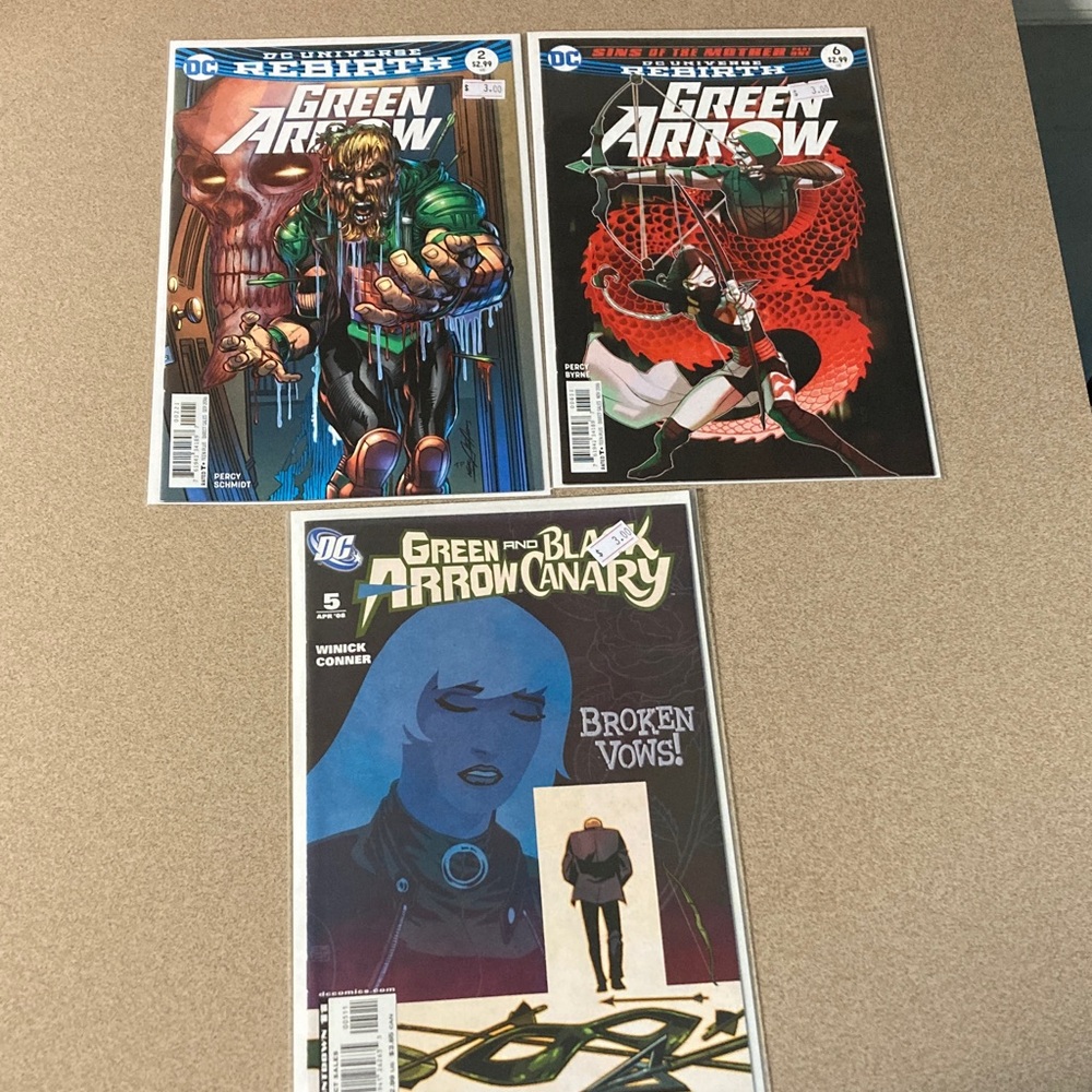DC Comics Green Arrow Comic Set - Multicolor